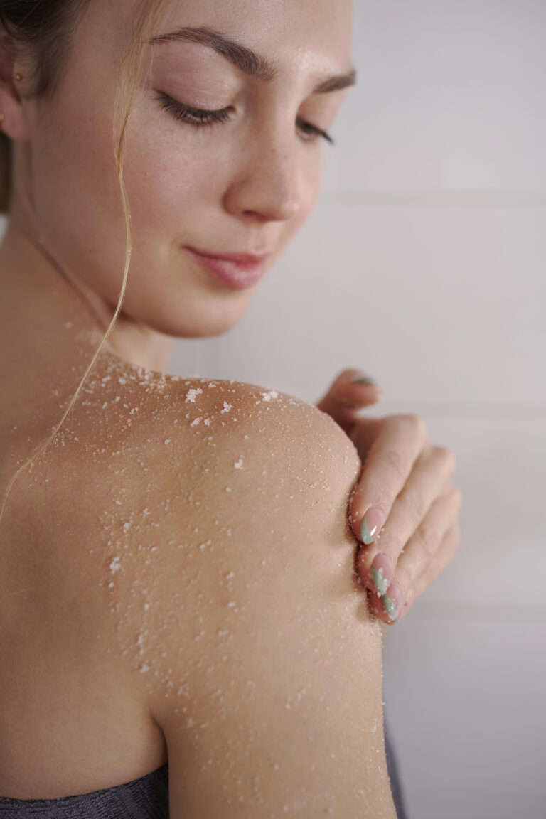Natuurlijke verzorgingsroutine met gezichtsverzorging, haarverzorging en body care van Magrada Organic Cosmetics